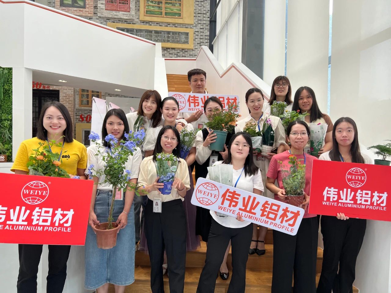 以爱浇灌，礼赠母亲 | BBIN宝盈集团铝材感恩母亲节职工活动圆满进行